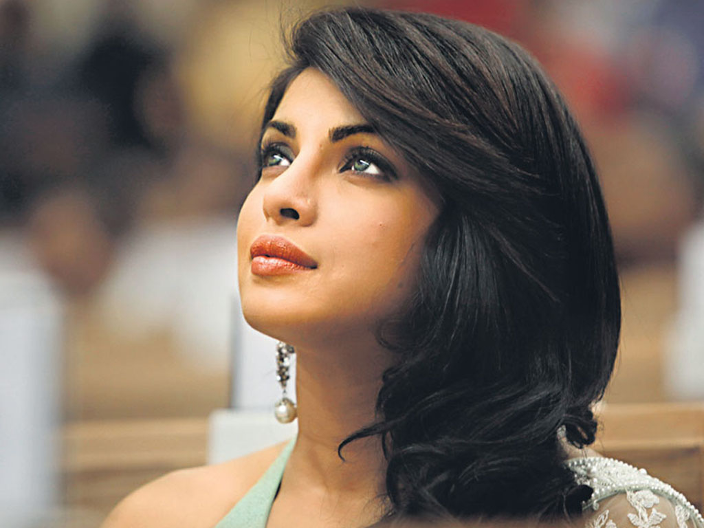 nude women super model from Holden priyanka chopra pussy close up