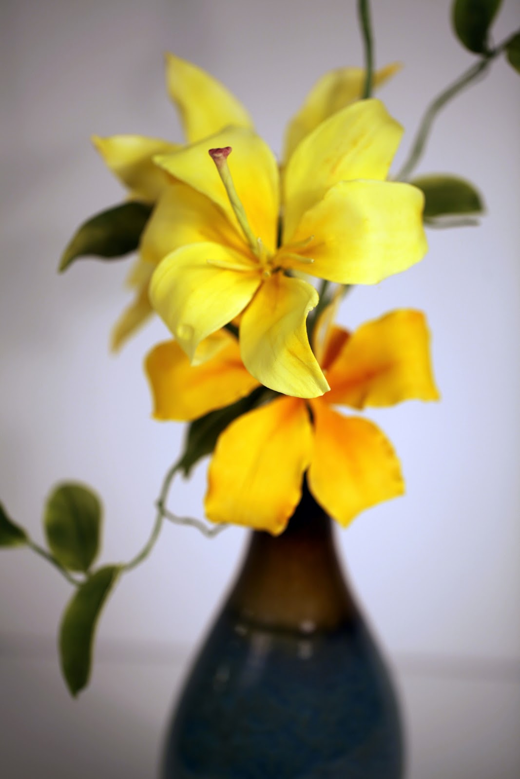 Shaile's Edible Art Sugar Flowers and Sharing...