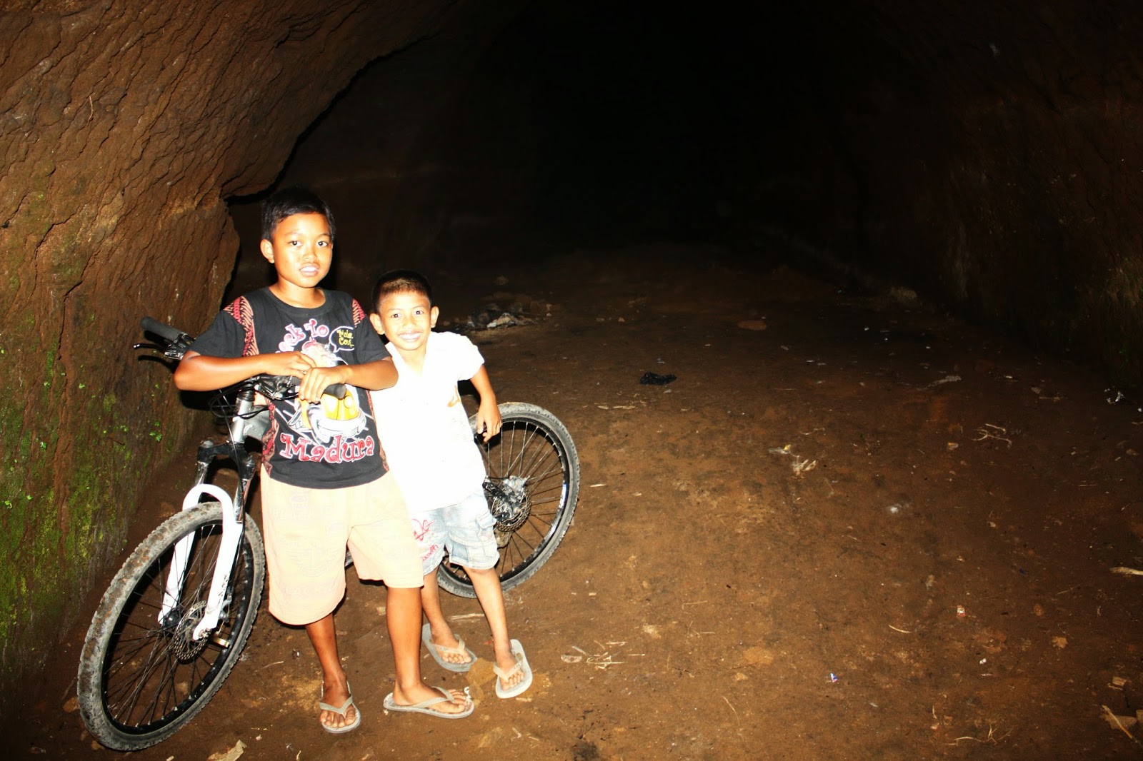 Krepek Tempe Uklam Uklam Ndik Ngalam