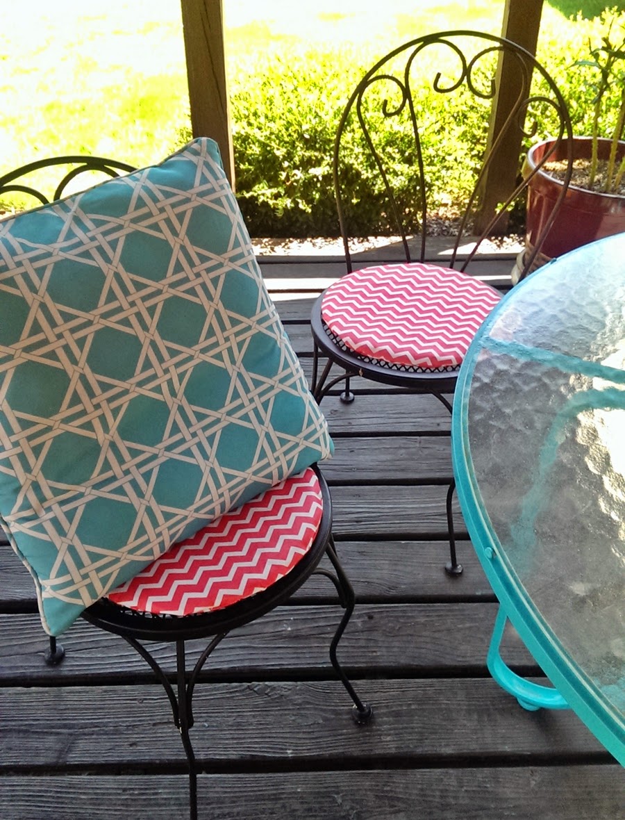 Megmade Creations How to Make Outdoor Pillow Cushions Chevy Print