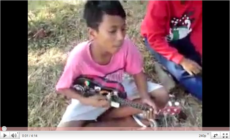 Video Lagu punk rock jalanan.