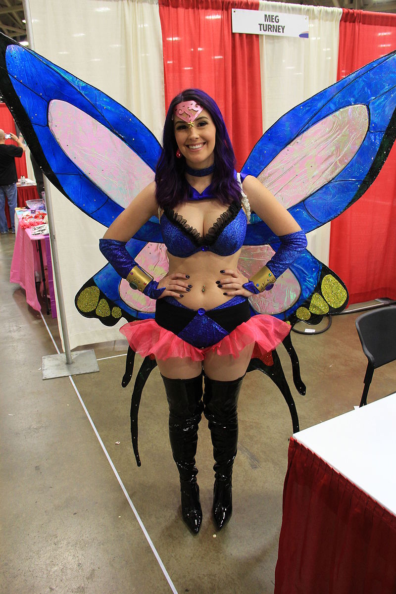 Meg Turney (1987): american vlogger - Women Worldwide Blog Famous women