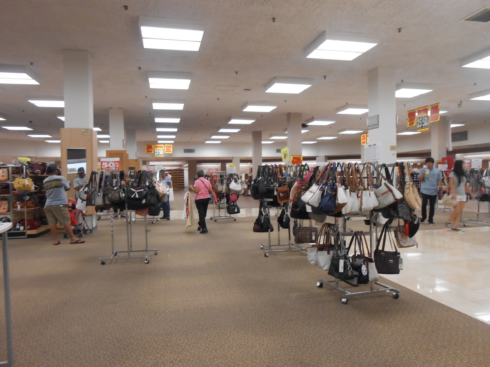 Hayden's Business Blog: Ala Moana Center in Honolulu will get remodeled!