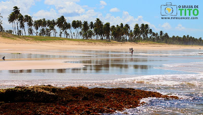 Praia de Santo Antônio, no Litoral Norte da Bahia - Por Tito Garcez Praia de Santo Antônio, no Litoral Norte Baiano