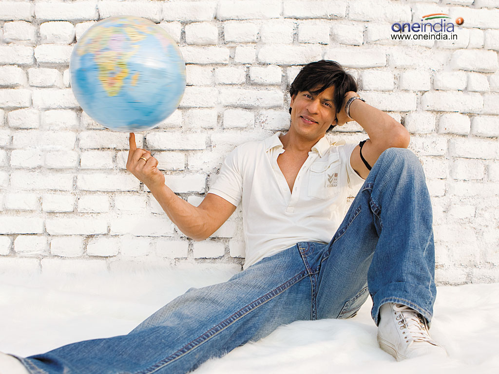 http://2.bp.blogspot.com/-kMpVnF8Obiw/TxFiQ5sgSYI/AAAAAAAAFnc/9yvouJsZQ6g/s1600/Wallpaper+c+shahrukh-khan5+Wallpaper.jpg