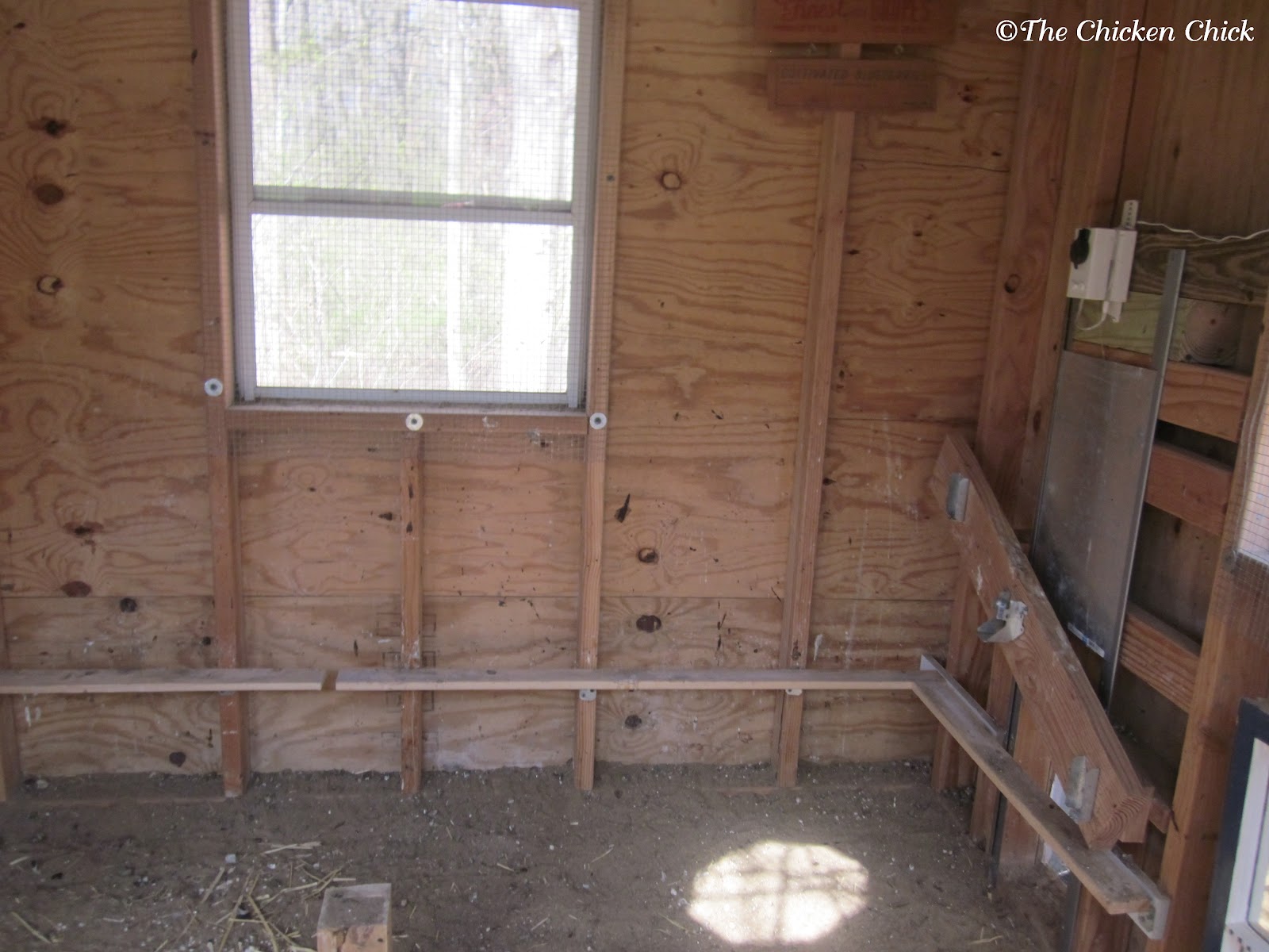 5 Tips for a Cleaner Coop with Less Effort The Chicken Chick®