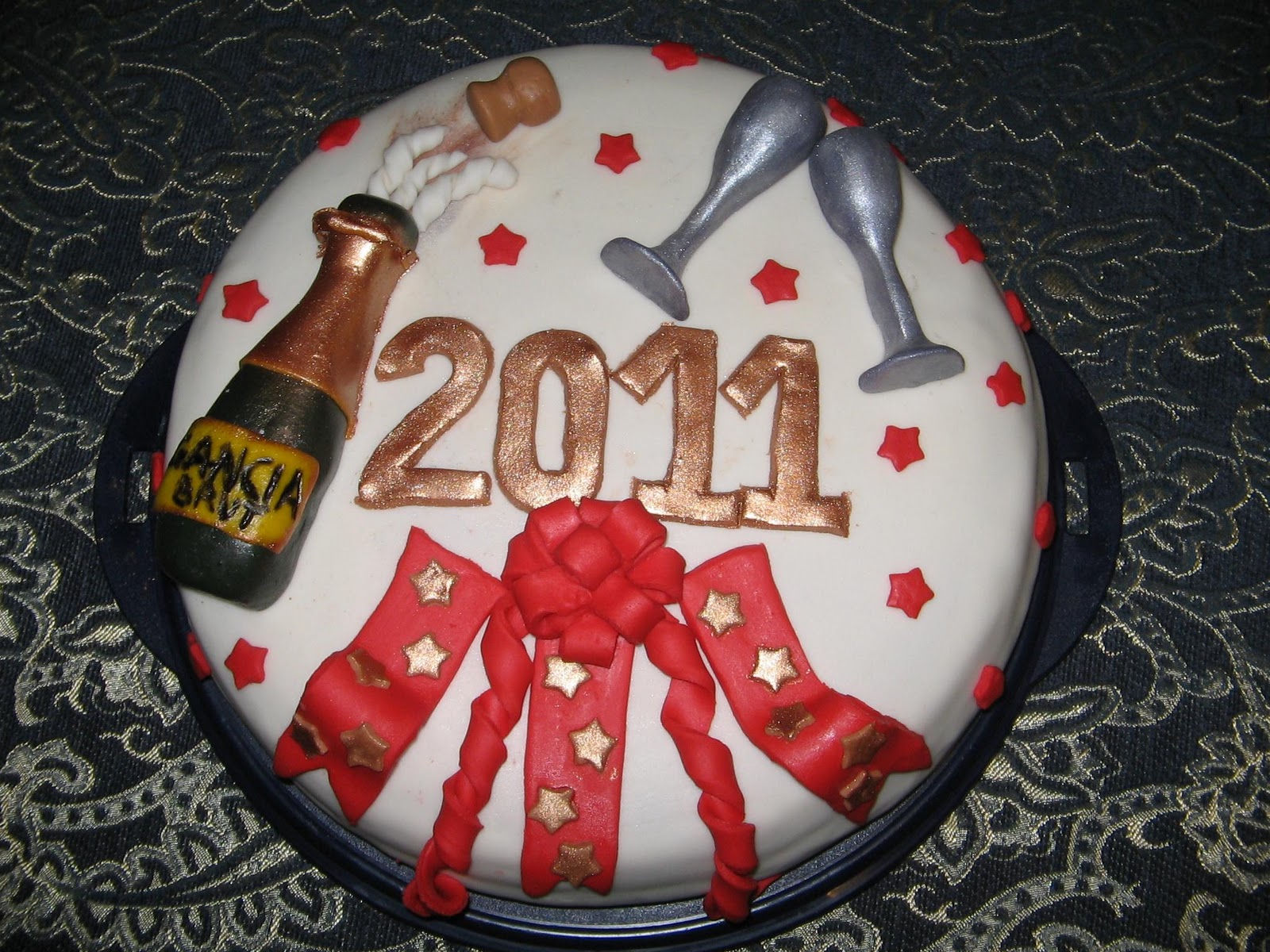 Dolce Universo realizza torte artistiche di compleanno e nuziali