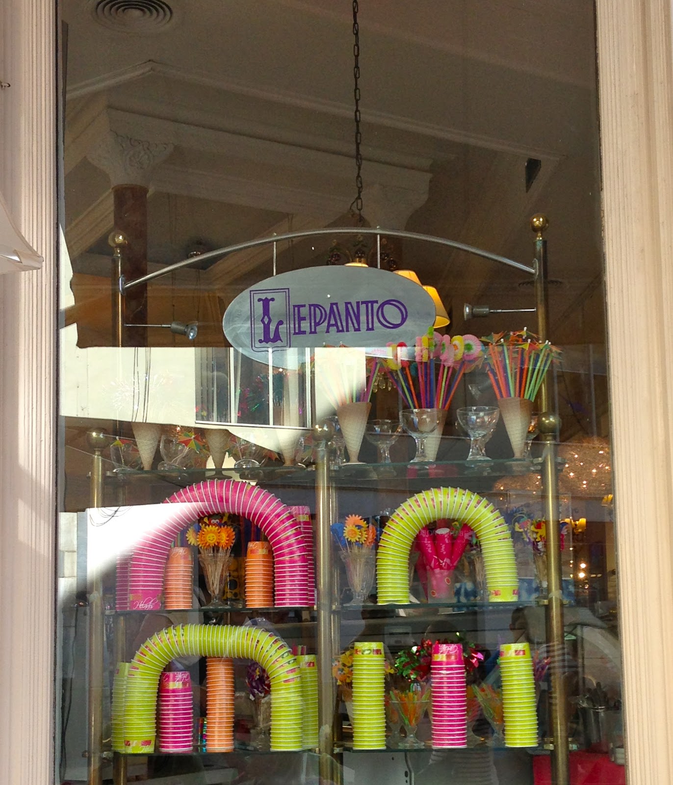 Animación y Marketing en el Punto de Venta Escaparate Lepanto