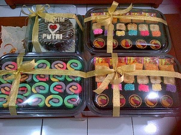 Kue Hantaran Lamaran for Hakim &amp; Putri