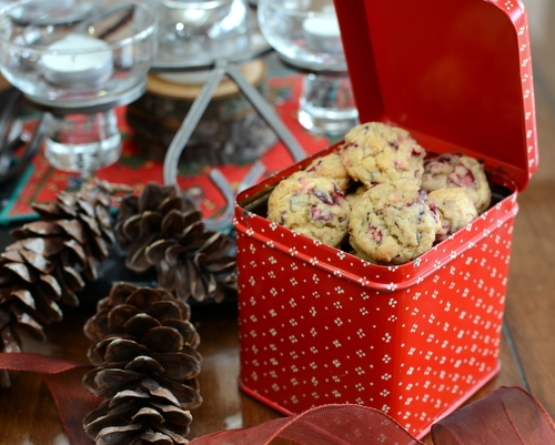 Fresh Cranberry Drop Cookies ♥ KitchenParade.com, easy, festive cranberry cookie, a real crowd pleaser.