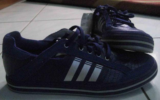 Online Shoe Shop: -------Sepatu Adidas--------