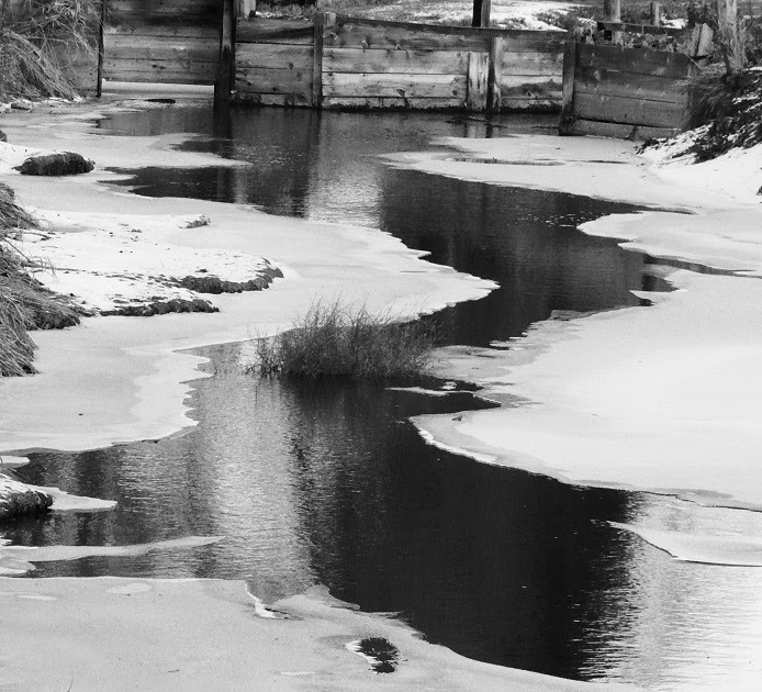 Montana 1 a Winter Sluice Gate, Hamilton, Montana