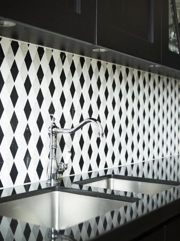 COCOCOZY THIS OR THAT TWO SMALL KITCHENS MAKE BIG DESIGN STATEMENTS!