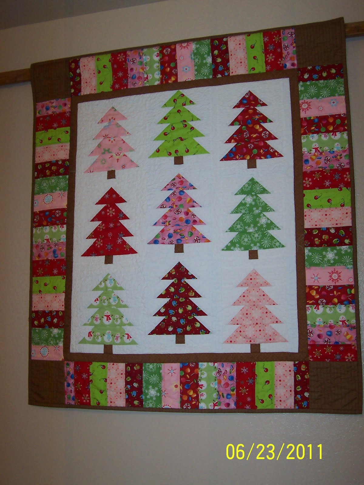 colleen s quilting journey christmas quilt show entry colleen s quilting journey christmas quilt show entry
