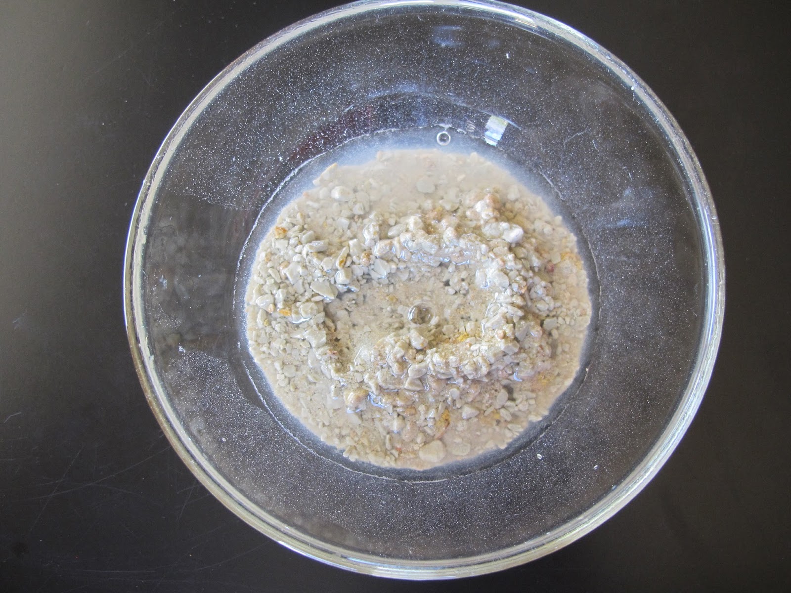 A Model's Secrets Kitty Litter DIY Facial Clay Mud Mask Snooki meet Bentonite