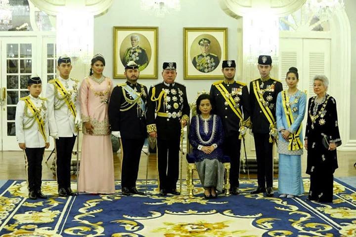 Warisan Raja Permaisuri Melayu Hari Kemahkotaan Sultan Johor Dan Permaisuri Johor Darul Ta Zim