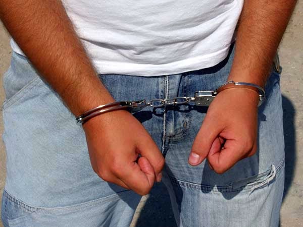 Βέροια: Συνελήφθη 16χρονος που έκλεψε χρυσή αλυσίδα από ηλικιωμένη 