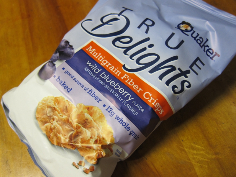 Review Quaker True Delights Wild Blueberry Multigrain Fiber Crisps