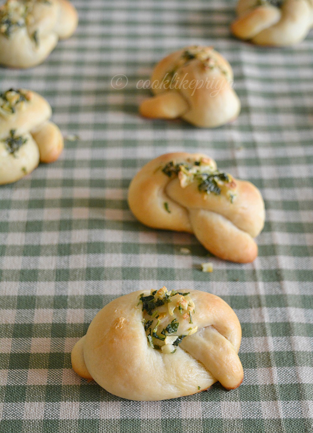 Cook like Priya Easy Garlic Knots Garlic Dinner Rolls Eggless