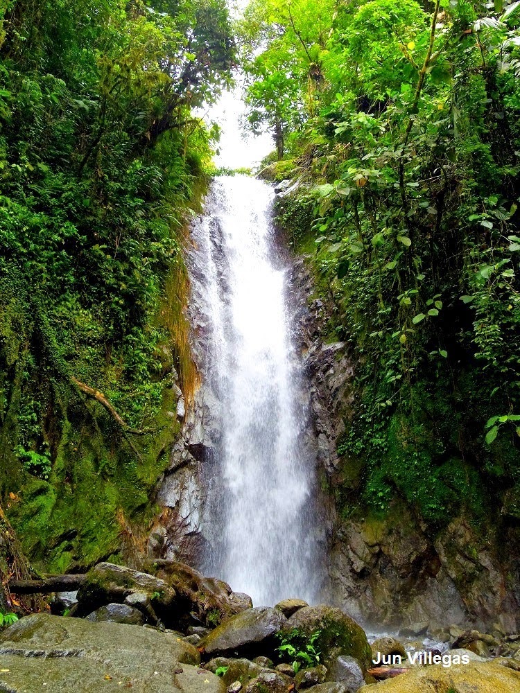 Smart Backpacker Waterfalls Chasing in Mindanao