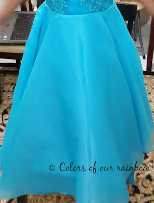 A Frozen Birthday and DIY Elsa Dress @http://colorsofourrainbow.blogspot.ae/