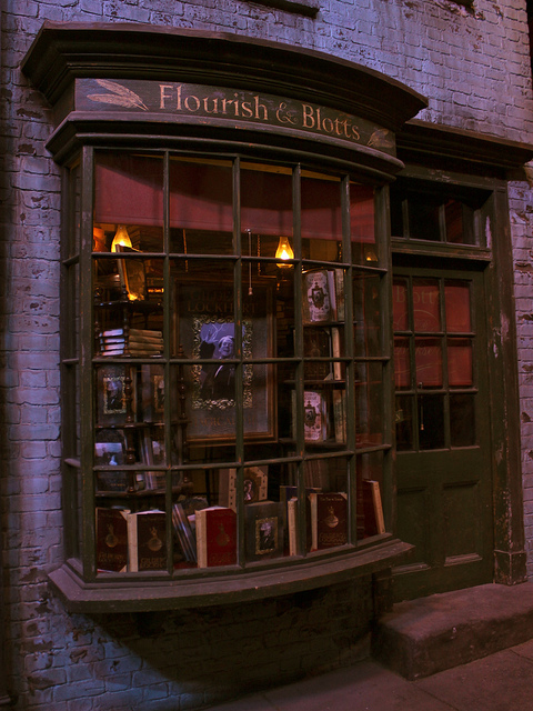 hotter-potter-april-florish-n-blotts.jpg