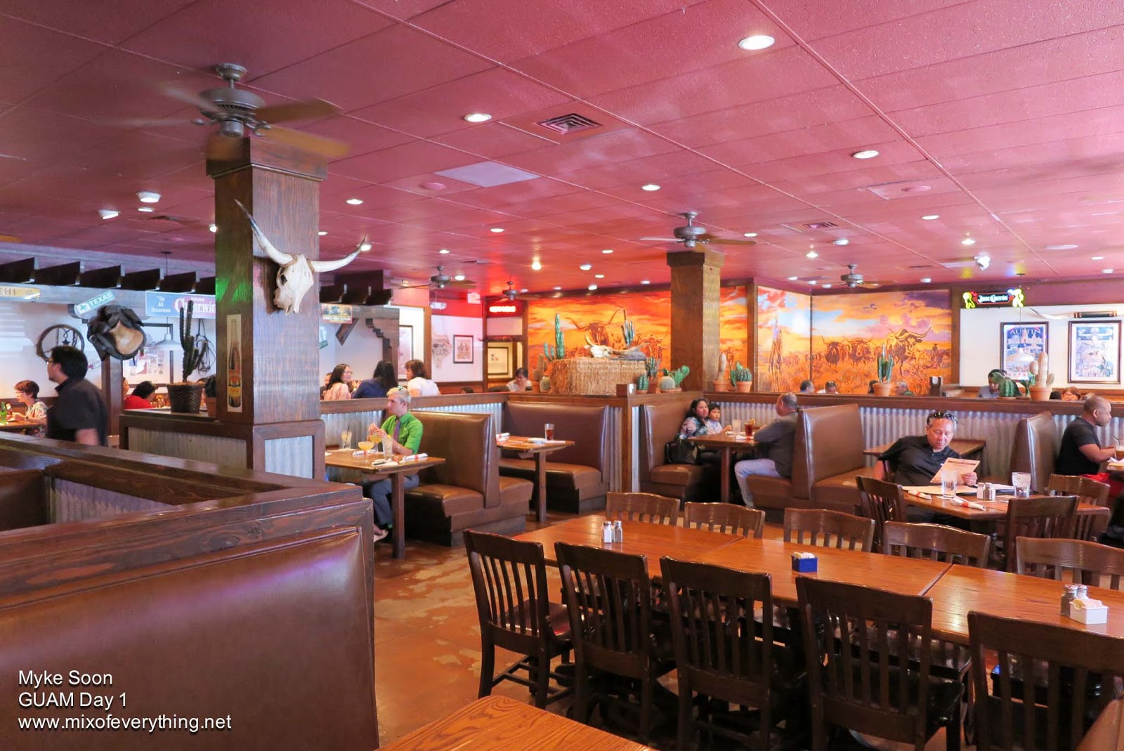 [Food] GUAM. Lone Star Steakhouse Hello! to my blog!