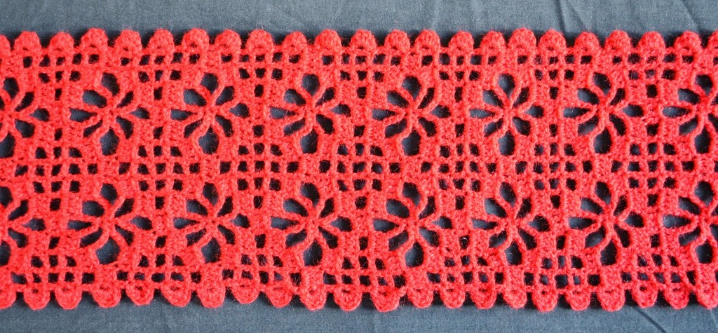 crochet scarf has such an easy pattern: portable, easily memorised, no ...
