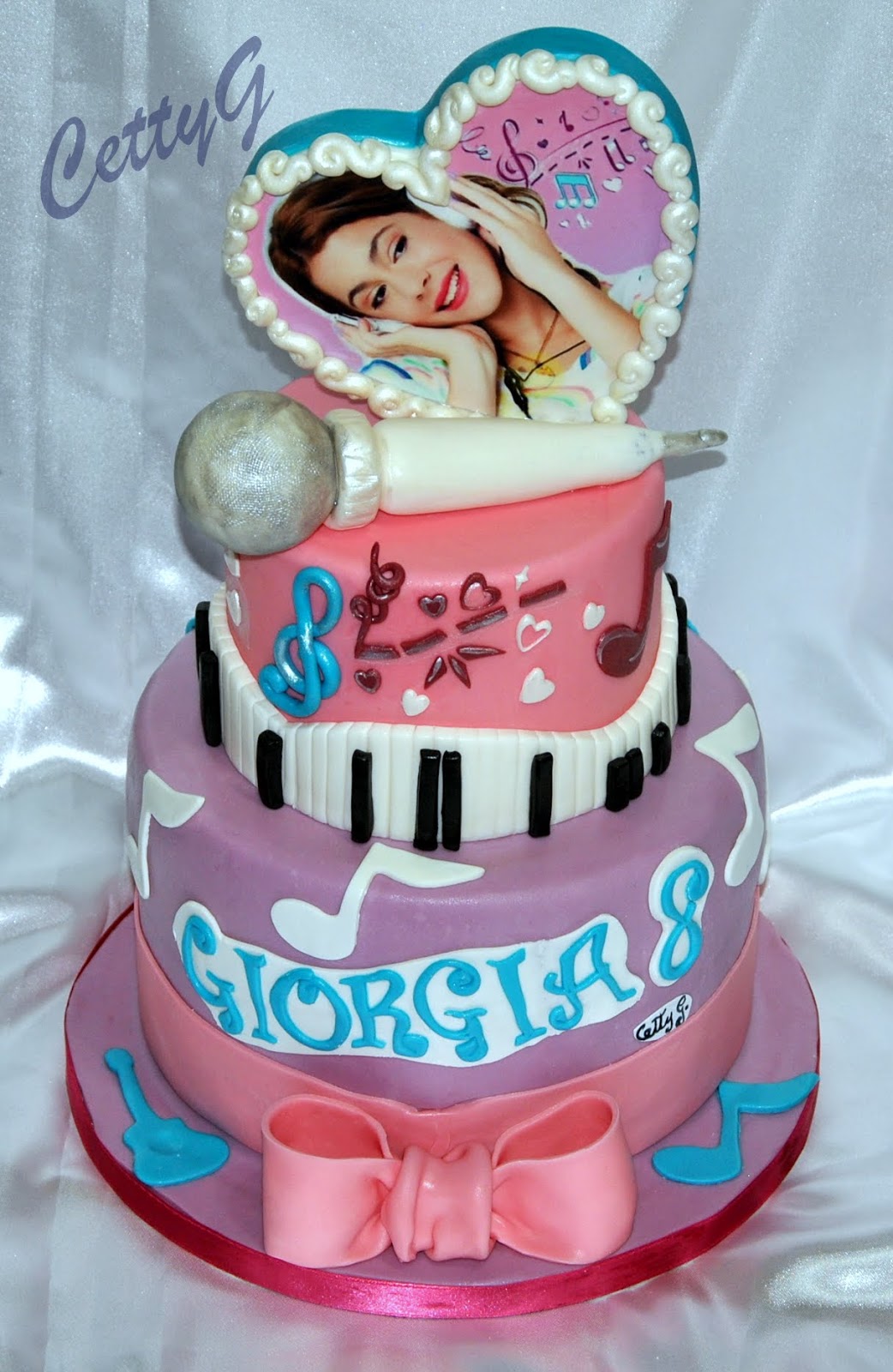 Le torte decorate di Cetty G: Violetta cake....