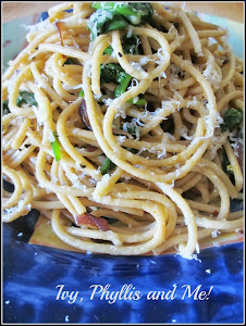 SPAGHETTI WITH GARLIC, CHILLI AND SPINACH