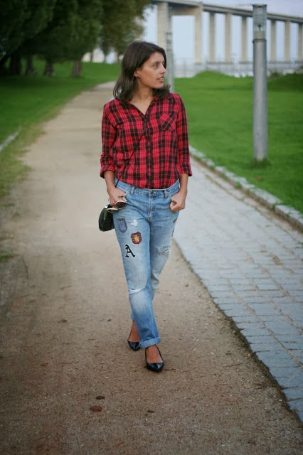 http://ilovefitametrica.blogspot.pt/2013/10/pached-jeans.html#more