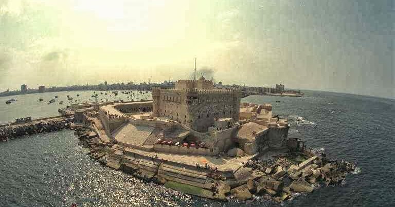 Fort Qaitbey (The Citadel of Qaitbey) in alexandria a tour guide