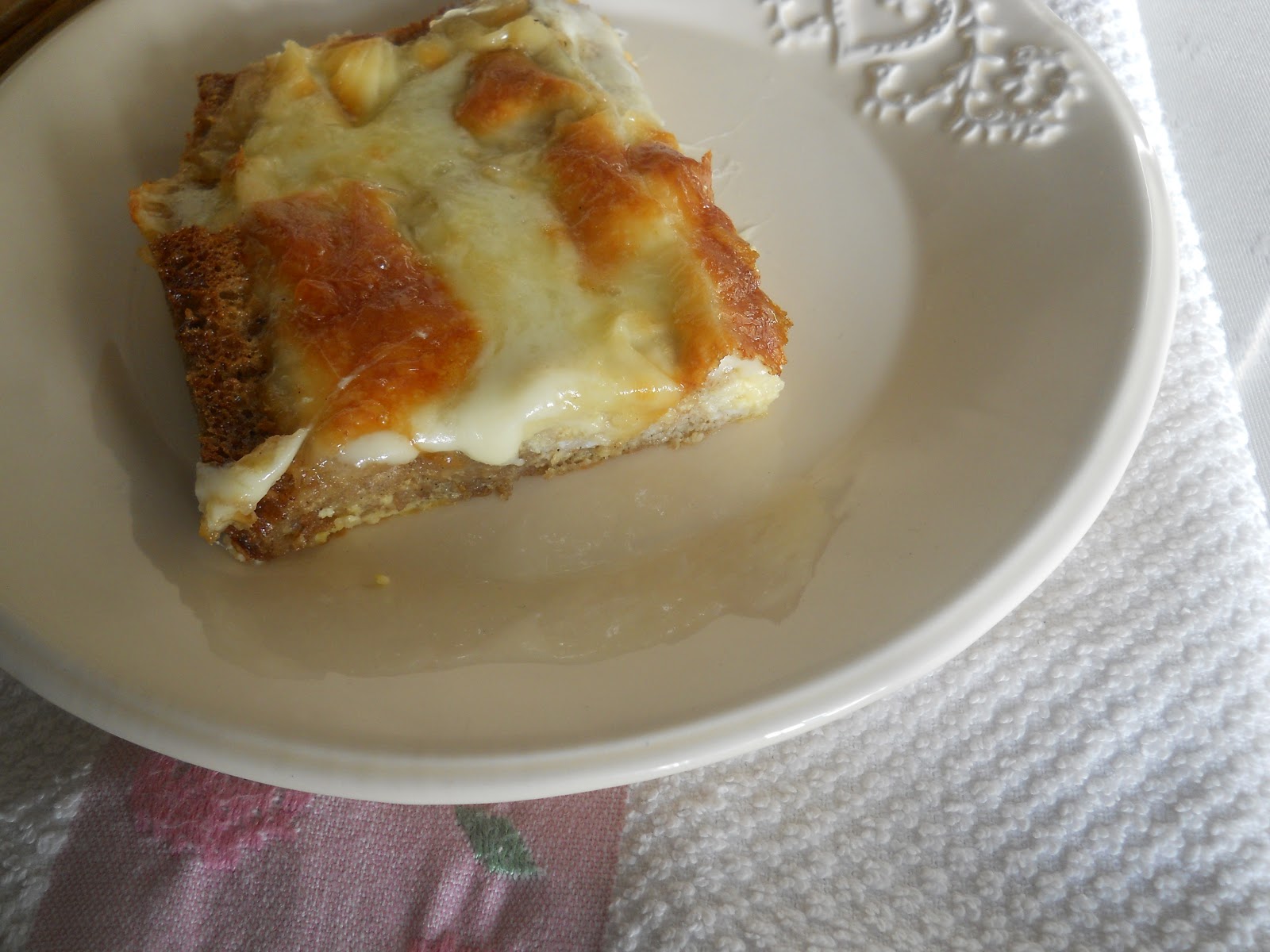 ANNEMİNELİ EKMEK BÖREĞİ