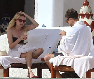 English: Diane Kruger Green Bikini Thanksgiving day Mexico