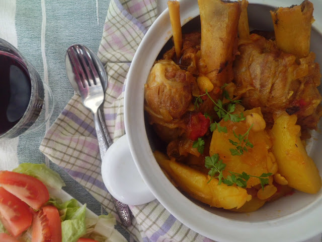 Guisado De Codillos