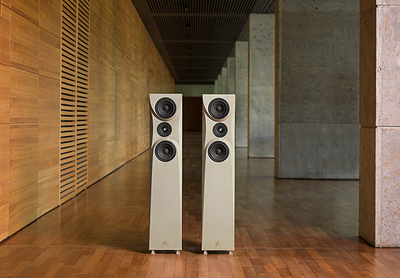 If It's Hip, It's Here (Archives): Concrete Audio - Elegant Speakers