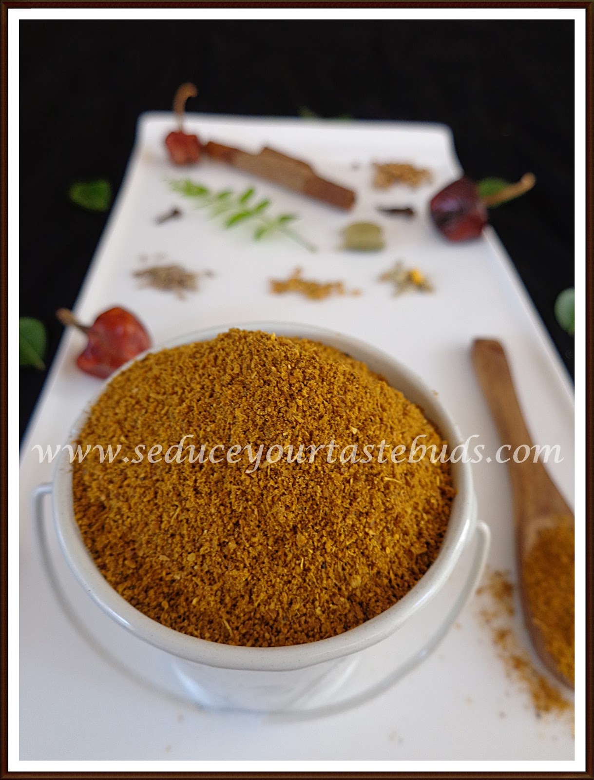 Sri Lankan Curry Powder Seduce Your Tastebuds...