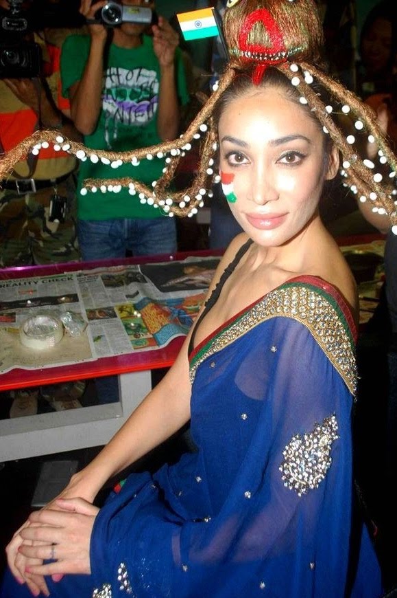 sofia hayat wallpapers. Re: Sofia Hayat Putting World