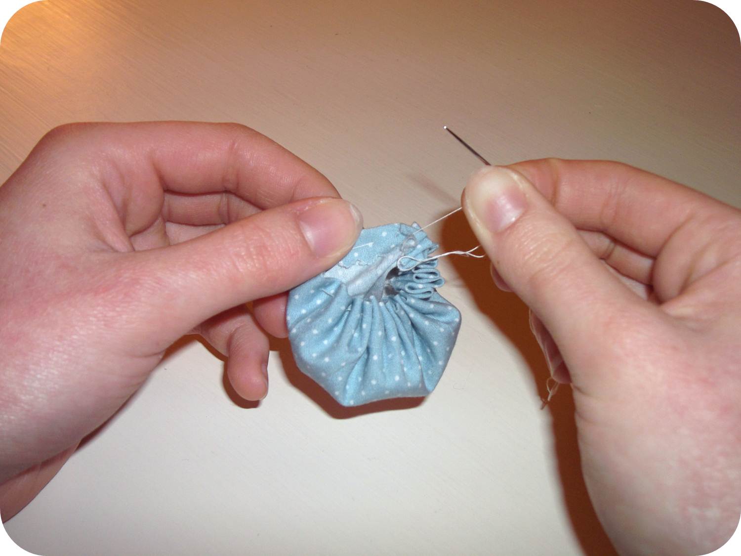 Sew Lily Rose How to Make a Suffolk Puff Brooch