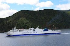 Ferry North-South Island