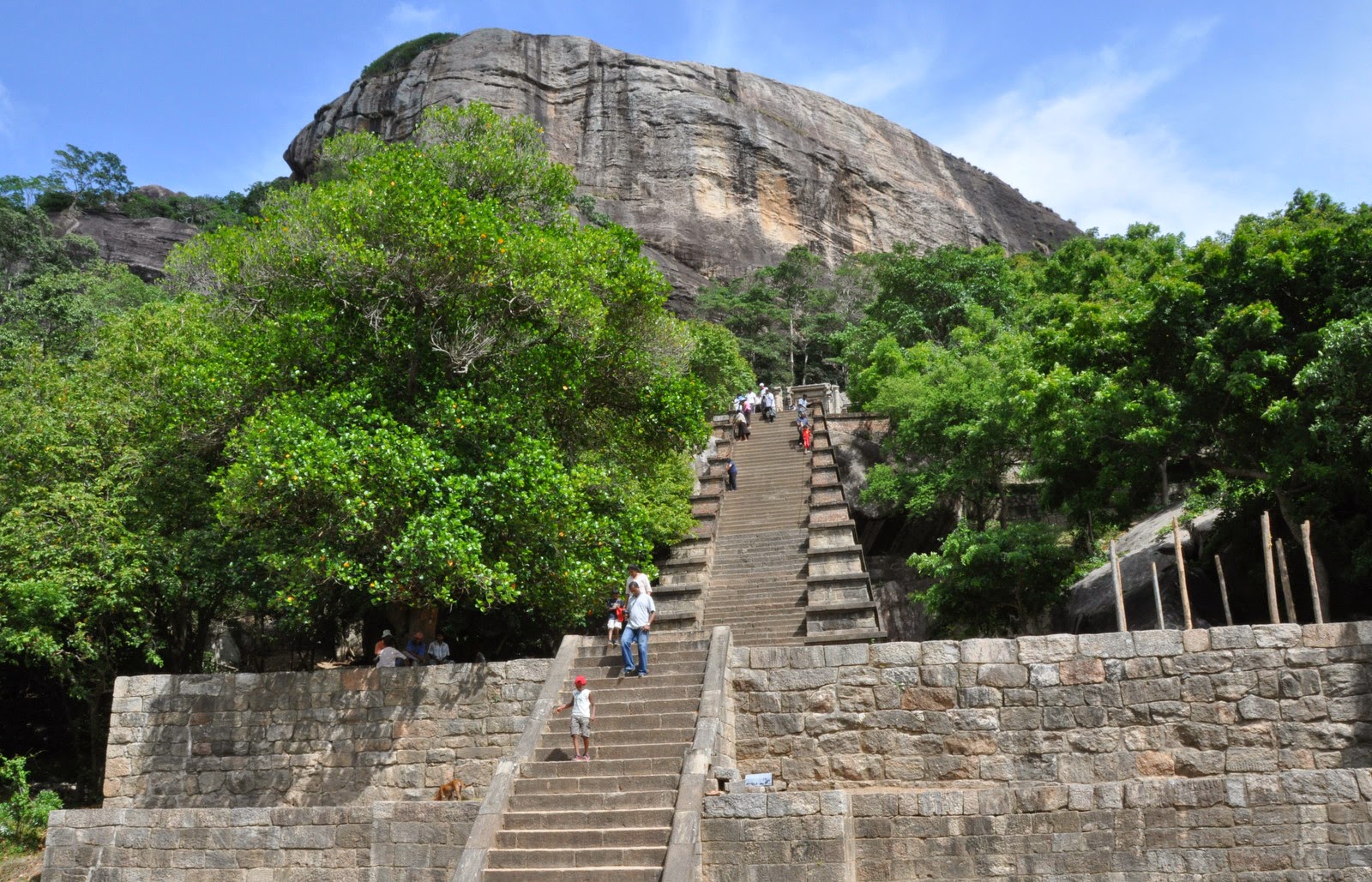 The ancient rock fortress of Yapahuwa is similar to, but smaller than,  Sigiriya. Dating from the 13th century, it was the capital and main  stronghold of King Bhuvanekabahu I (1272 - 1284)