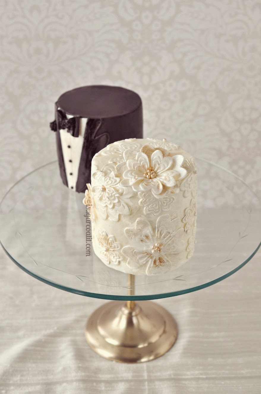 Mini Vintage Wedding Cakes - I Sugar Coat It