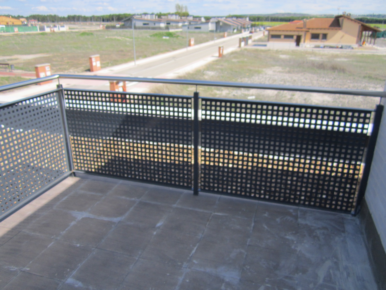 NORBEL CARPINTERIA METÄLICA Y ACERO INOXIDABLE: BALCON PARA TERRAZA DE