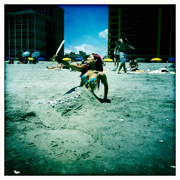 Ariana Grande Bikini Twitpic