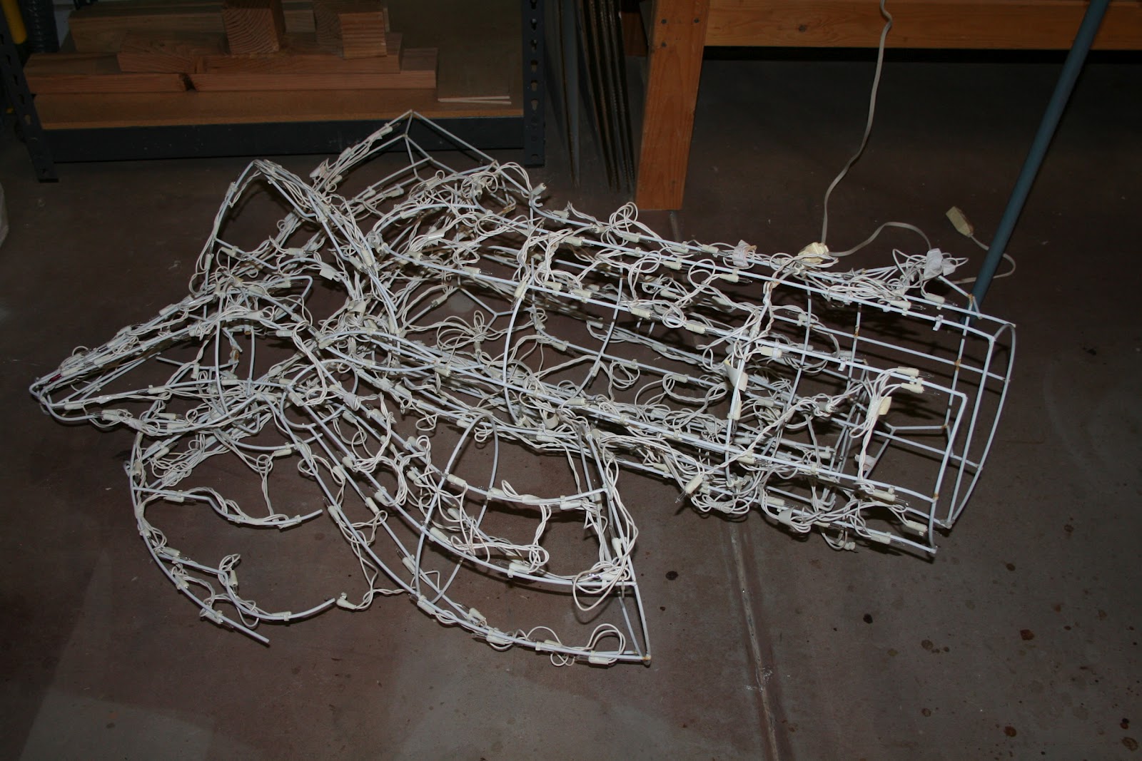 Scoontemplations Restringing an outdoor lighted deer