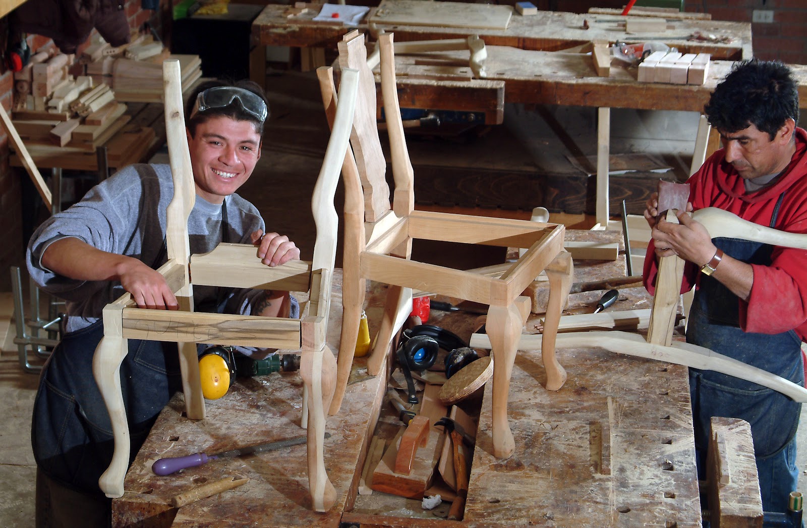 MUEBLERIA INDUSTRIAL ESCUELA DE FORMACIÓN PROFESIONAL EN OFICIOS