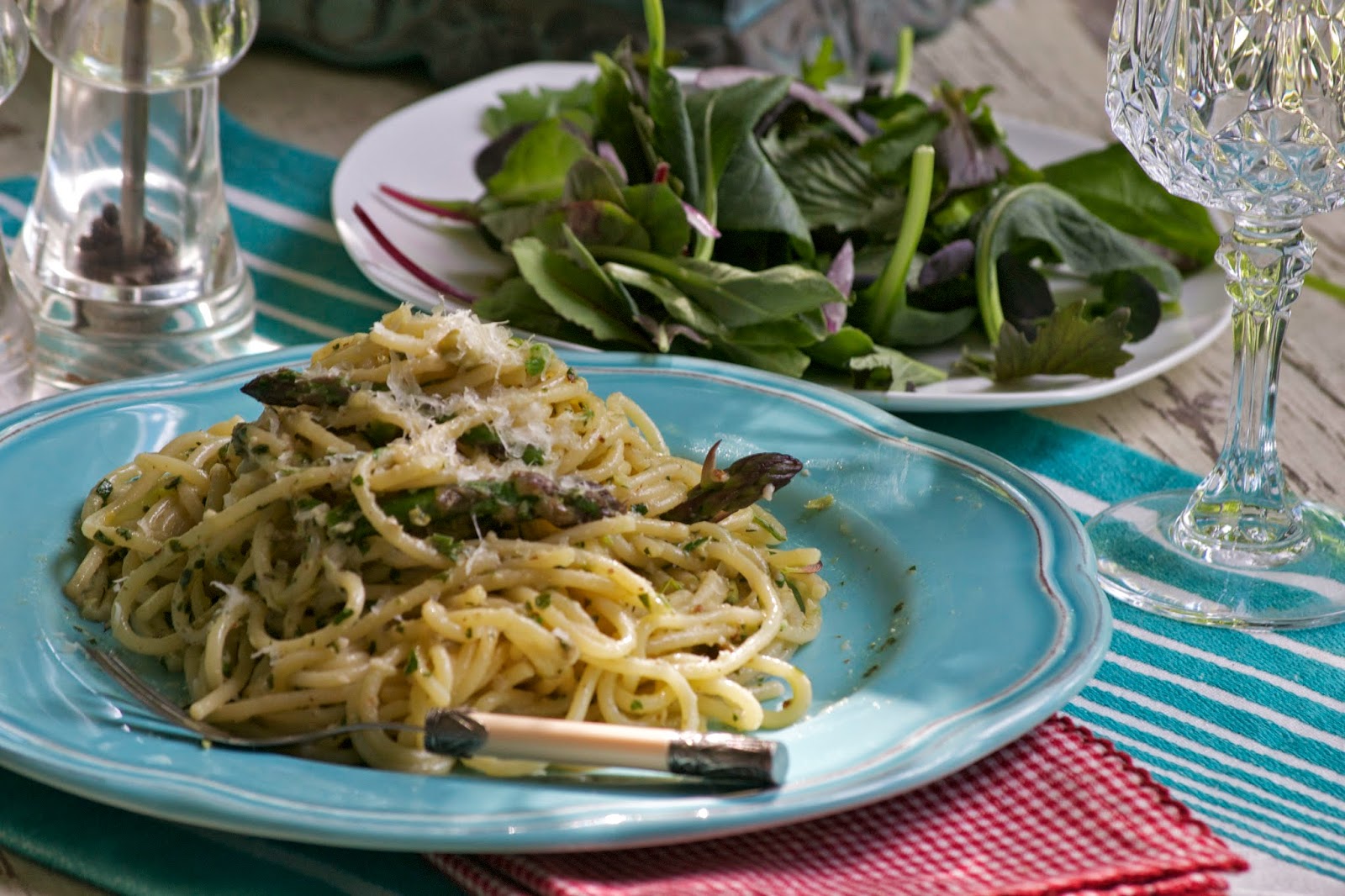 more than burnt toast Garlicky Parsley Pesto Pasta to Celebrate Spring