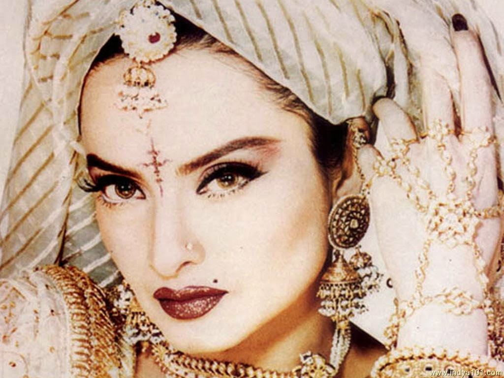 Rekha Wallpapers Free Download | Indian HD Wallpaper Free Download