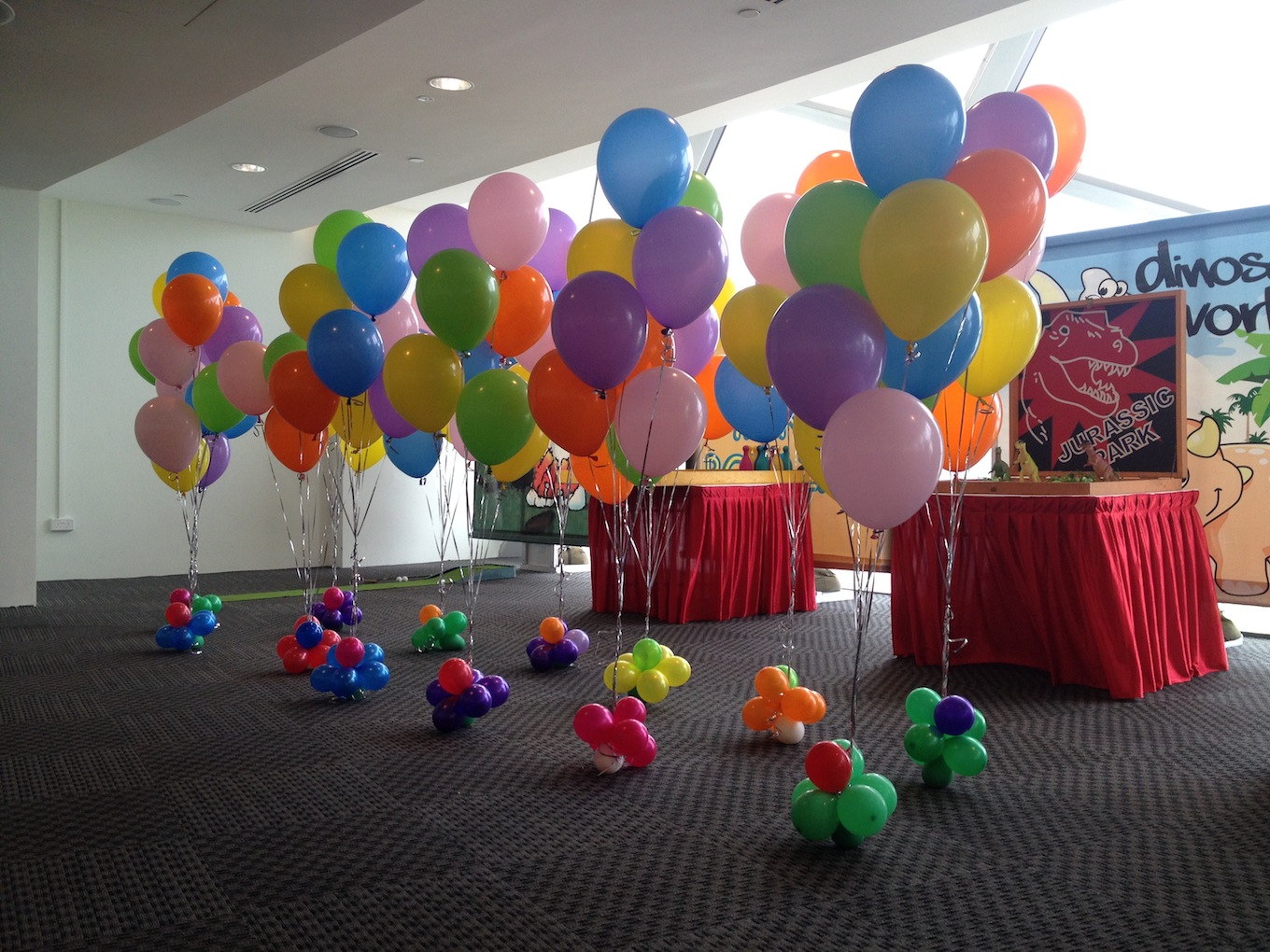 100pcs of 12" Latex Balloon Helium Balloon is RM350.