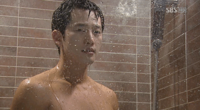 Nude men in the shower foto 237